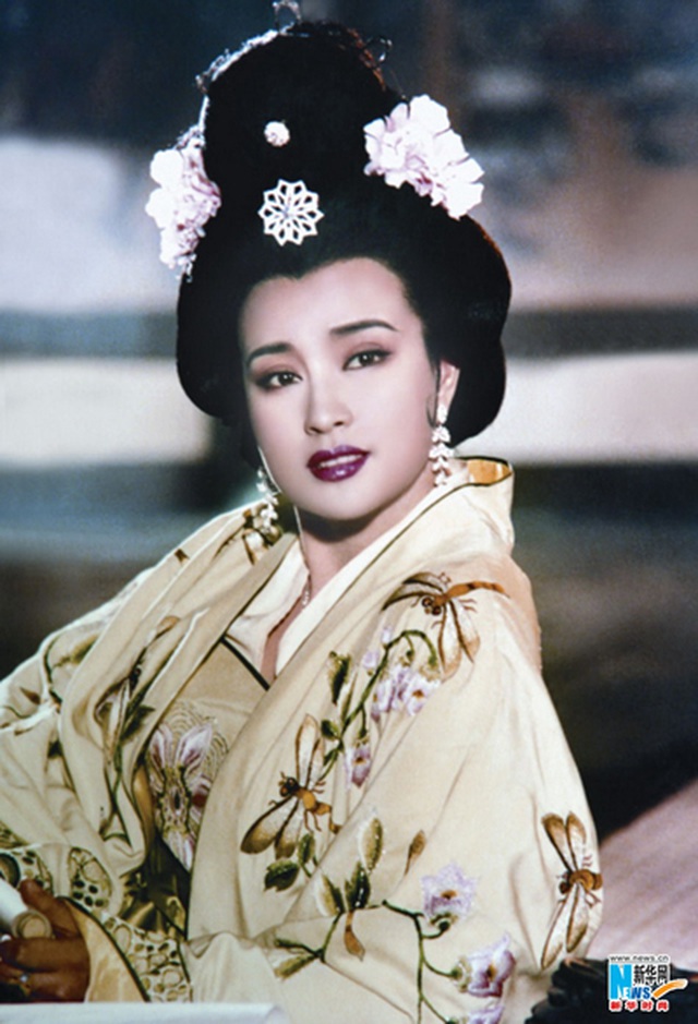 Làng giải trí Trung Quốc biến động sau nghi án trốn thuế của Trịnh Sảng - 8 Làng giải trí Trung Quốc biến động sau nghi án trốn thuế của Trịnh Sảng - 8