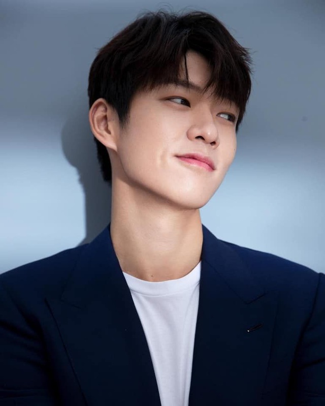 Làng giải trí Trung Quốc biến động sau nghi án trốn thuế của Trịnh Sảng - 6 Làng giải trí Trung Quốc biến động sau nghi án trốn thuế của Trịnh Sảng - 6