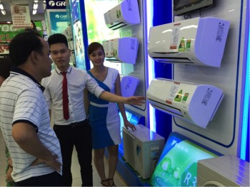 Những chiêu “thổi giá” điều hòa của dân buôn điện máy