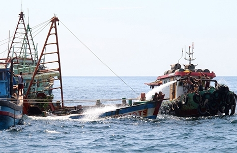 Indonesia đánh chìm tàu cá Việt Nam
