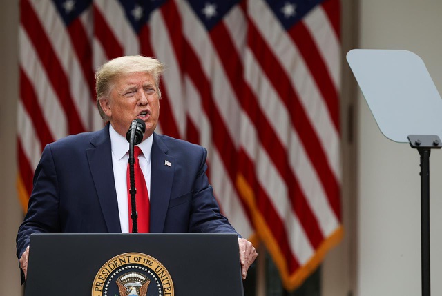 Ông Trump chỉ trích Trung Quốc, lệnh tước vị thế đặc biệt của Hong Kong