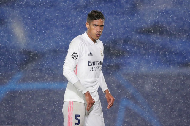 Real Madrid nhận tin sét đánh trước đại chiến gặp Chelsea - 1