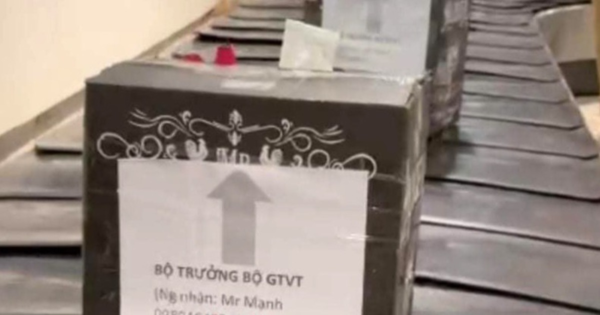 Nhân viên mượn danh Bộ trưởng Giao thông gửi nhiều kiện hàng vào TP HCM