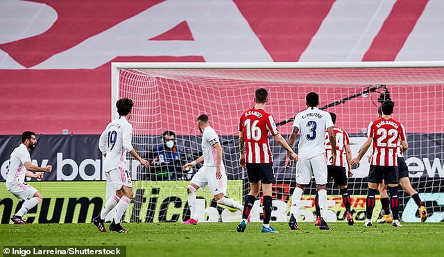 Atletico và Real Madrid thắng nghẹt thở, Barcelona tan mộng vô địch La Liga - 6