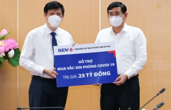 BIDV ủng hộ 25 tỷ đồng mua vắc-xin phòng Covid-19