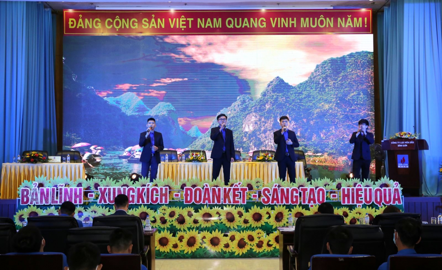 Đoàn TNCS Hồ Chí Minh Công ty BSR tổ chức Đại hội đại biểu lần thứ VII nhiệm kỳ 2022 – 2027 Đoàn TNCS Hồ Chí Minh Công ty BSR tổ chức Đại hội đại biểu lần thứ VII nhiệm kỳ 2022 – 2027