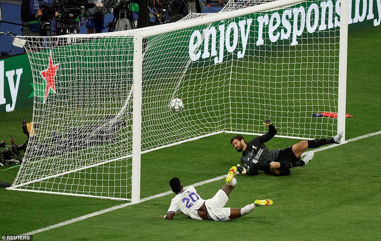 Những khoảnh khắc Real Madrid đánh bại Liverpool tại Stade de France - 8 Những khoảnh khắc Real Madrid đánh bại Liverpool tại Stade de France - 8