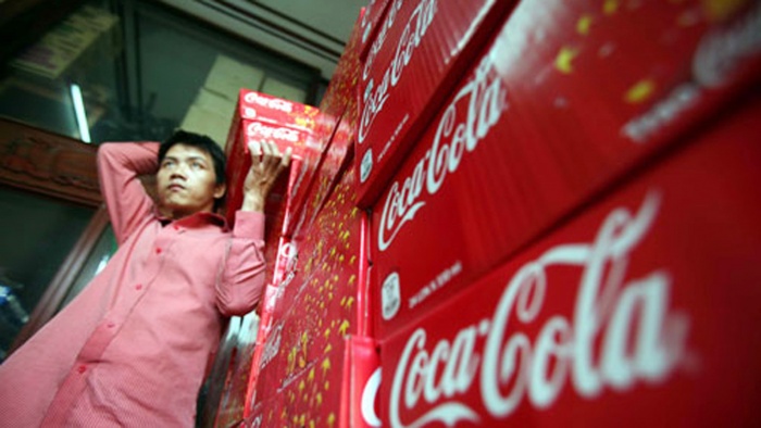 viet nam da nuoi beo co coca cola