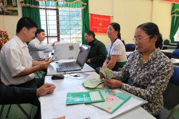 Tăng cường cho vay các chương trình giảm nghèo