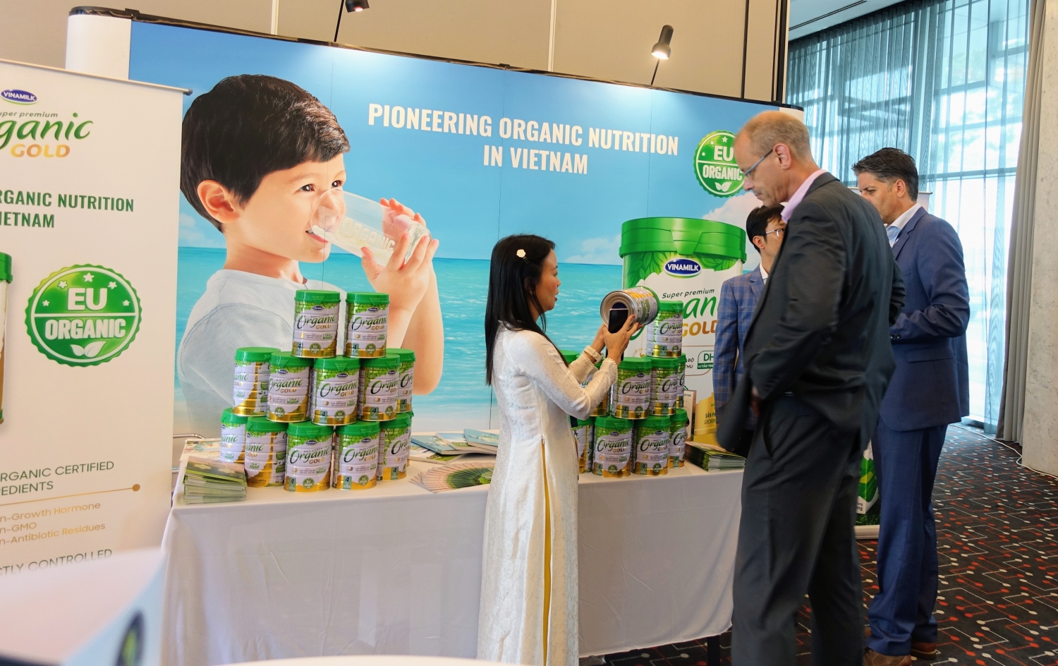 Vinamilk là đại diện duy nhất của của khu vực Châu Á trình bày về xu hướng Organic tại Hội nghị Sữa toàn cầu 2019 tại Bồ Đào Nha