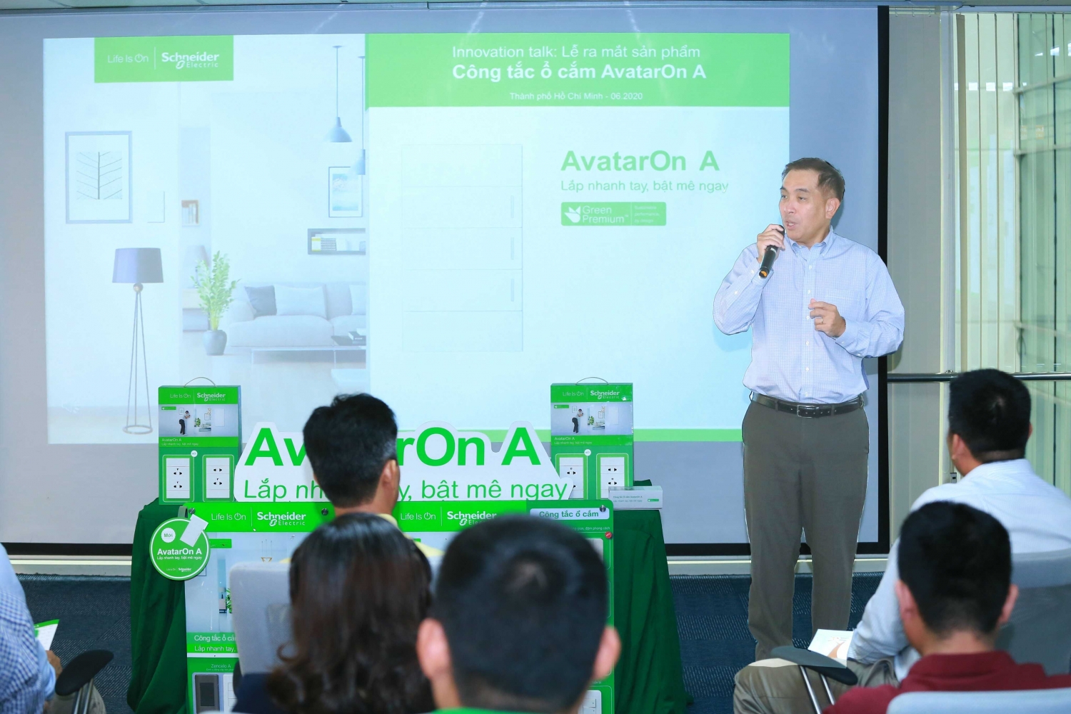 Schneider Electric ra mắt dòng sản phẩm AvatarOn A giúp cuộc sống thêm hiện đại và dễ dàng