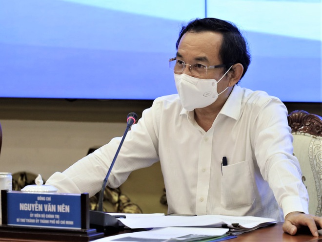 Bí thư TPHCM: Cần nâng mức giãn cách xã hội ở nơi nguy cơ cao - 1