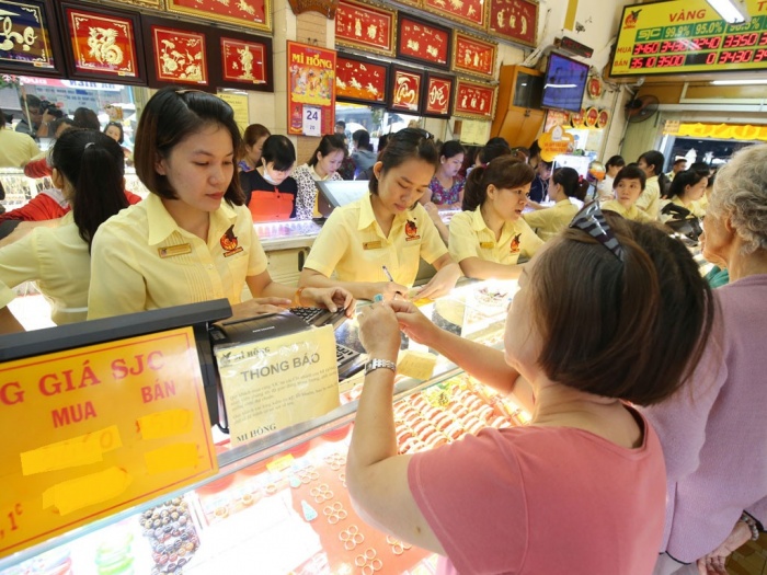 Giá vàng hôm nay 27/1: Trung Đông lại “nóng ran”, giá vàng lên đỉnh 6 năm