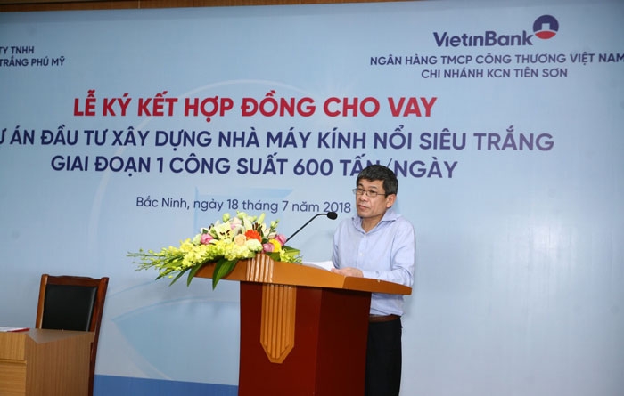 Ký kết hợp đồng cho vay, bảo lãnh trị giá 1.540 tỷ đồng