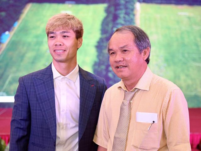 Công Phượng chính thức ký hợp đồng với CLB Sint-Truidense