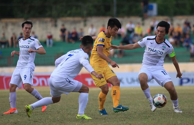 Sau Công Phượng, đến lượt Văn Thanh, Văn Toàn sẽ ra nước ngoài thi đấu?