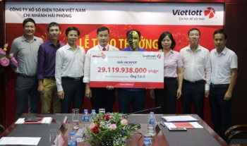 Tấm vé số trúng độc đắc “khủng” gần 100 tỷ đồng phát hành ở Bến Tre