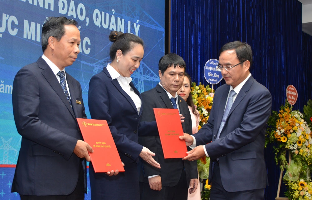 Công bố các quyết định bổ nhiệm lãnh đạo Tổng công ty Điện lực miền Bắc