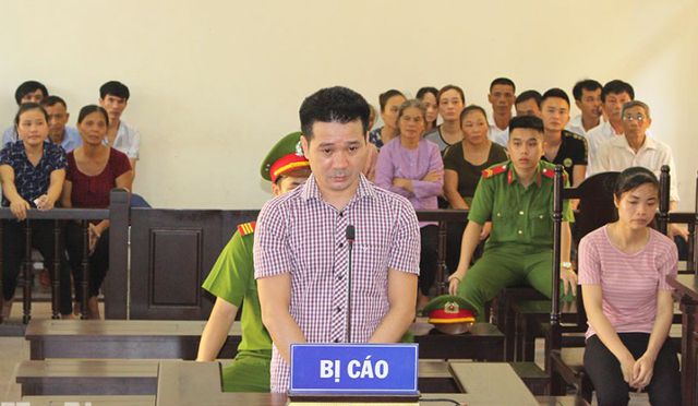 an chung than danh cho doi tuong dung dao bam giet con no