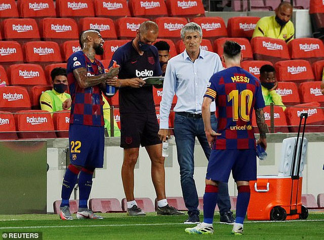 Messi ghi bàn, Barcelona hòa Atletico trong trận cầu có 3 quả penalty