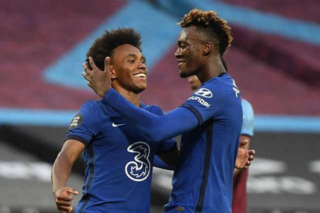 Được VAR trợ giúp, Chelsea vẫn gục ngã trước West Ham