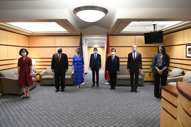 Tổng thống Donald Trump chúc mừng 25 năm quan hệ Việt - Mỹ