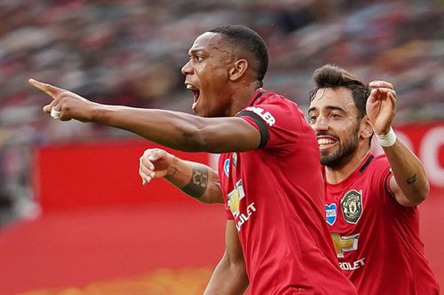 man utd 2 2 southampton quy do mat chien thang o phut bu go