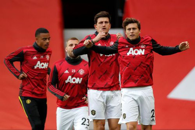 man utd 2 2 southampton quy do mat chien thang o phut bu go