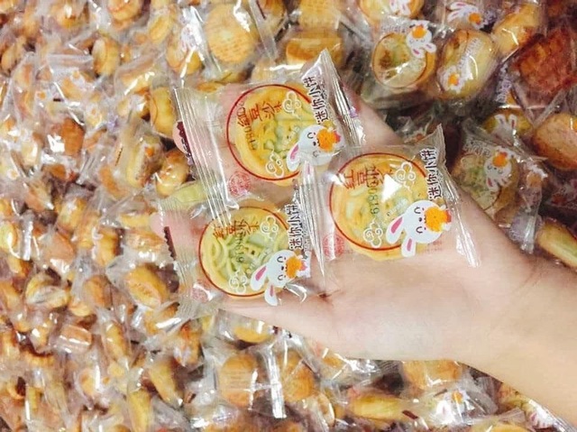 Bánh trung thu 2.000 đồng/chiếc, giật mình hàng Trung Quốc thượng hạng Bánh trung thu 2.000 đồng/chiếc, giật mình hàng Trung Quốc thượng hạng