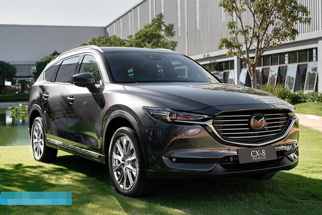 Hàng loạt mẫu xe giảm giá trăm triệu, kích cầu trước 