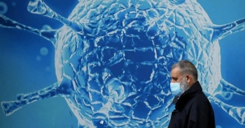 Chuyên gia cảnh báo hiểm họa đáng sợ từ "nhà máy sản xuất biến chủng"