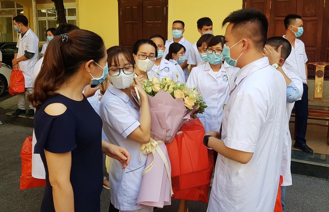 Bác sĩ chi viện TPHCM: Tổ quốc cần, em sẵn sàng lên đường cống hiến - 2