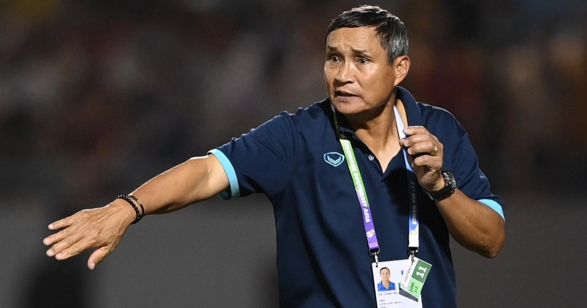 HLV Mai Đức Chung: "Tuyển nữ Việt Nam bị quá tải trước giải Đông Nam Á"