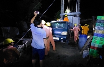 Một ngày đồng hành cùng người thợ điện
