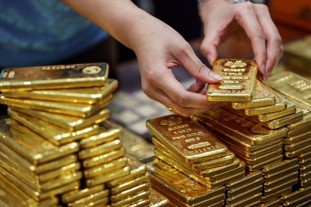 Giá vàng hôm nay 7/8: Run rẩy quay đầu về mức 1.200 USD/Ounce
