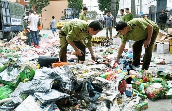 Buôn gian bán lận, Phó Thủ tướng chỉ đạo "triệt phá tận gốc, đánh trúng đối tượng cầm đầu"