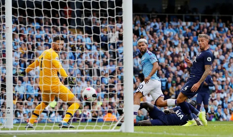 Tottenham buộc Man City chia điểm