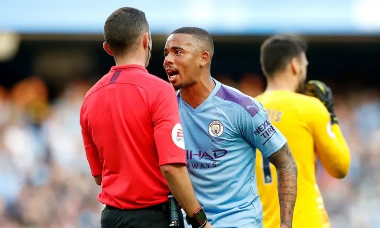 Tottenham buộc Man City chia điểm