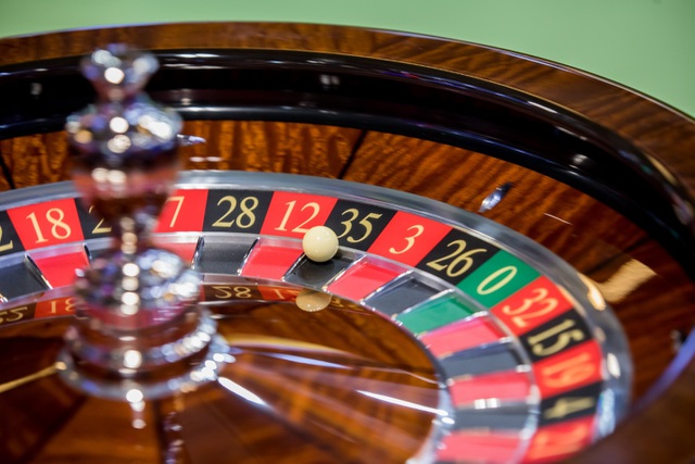 Doanh thu sòng bạc Macau giảm 94,5%