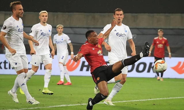 Man Utd có thể “lết” tới đỉnh cao với những đôi chân mệt mỏi?