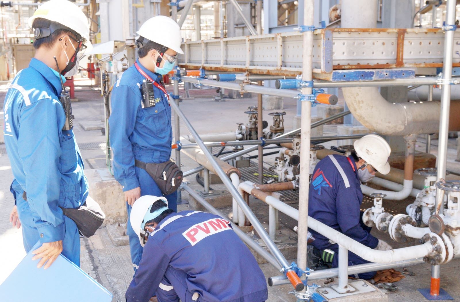 Ngày đầu tiên trên công trường BDTT lần 4 NMLD Dung Quất Ngày đầu tiên trên công trường BDTT lần 4 NMLD Dung Quất