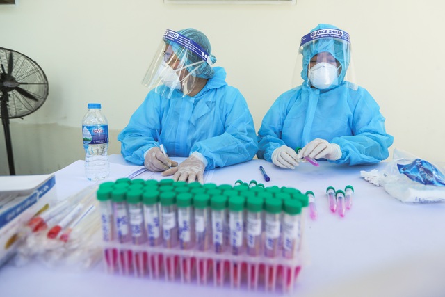 Covid-19 diễn biến phức tạp, Bộ Y tế yêu cầu lập các đội cơ động
