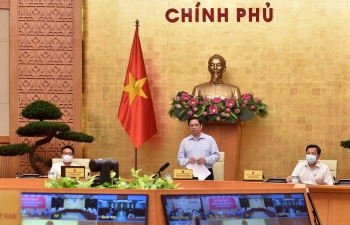 Thủ tướng: Khắc phục ngay tình trạng kén chọn, chờ đợi vắc xin