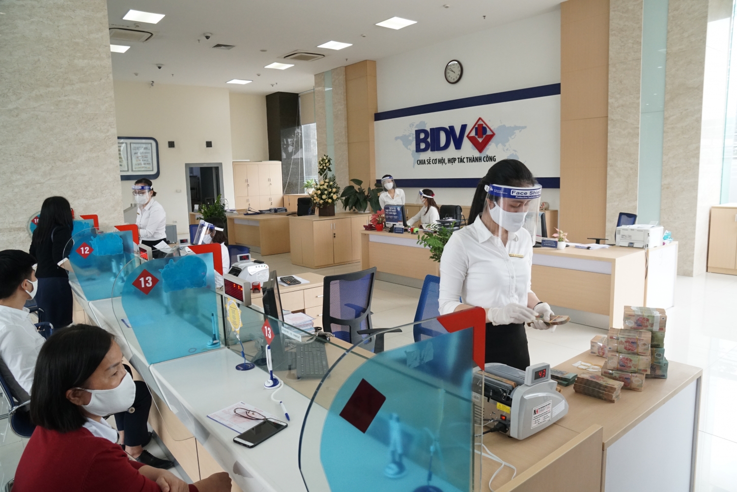 BIDV dành 1.000 tỷ đồng hỗ trợ lãi suất cho vay đối với các doanh nghiệp tại 19 tỉnh, thành phía Nam