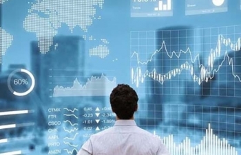 Không công bố thông tin về việc dự kiến giao dịch, một cá nhân liên quan sếp VIB bị phạt