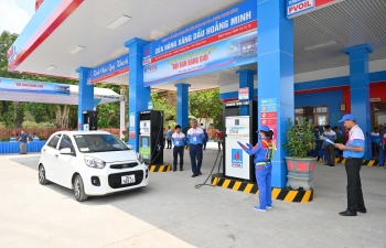 Giá xăng ngày mai (11/8) có thể giảm tới 1.200 đồng/lít!
