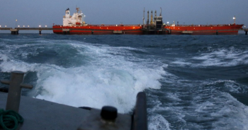 Trung Quốc nhập dầu thô từ Venezuela để cấn trừ nợ?