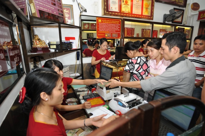 gia vang hom nay 68 am anh khung hoang gia vang tang khong tuong