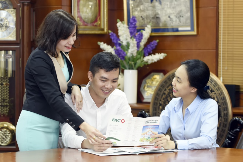 them nhieu loi ich cho khach hang mua bao hiem bic homecare