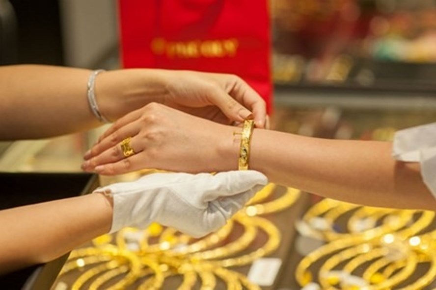 gia vang chot phien 59 vang sjc dong loat tang 10000 dongluong